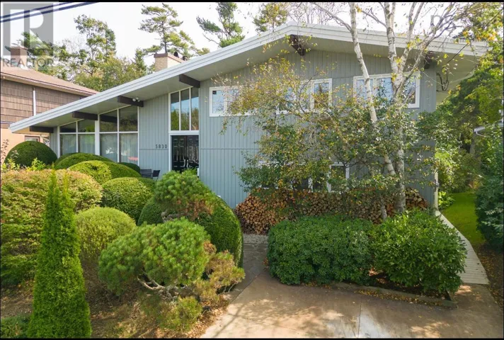5830 Chain Rock Drive, Halifax, Nova Scotia B3H1A1