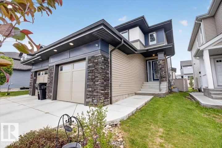 223 40A AV NW, Edmonton, Alberta T6T2E8