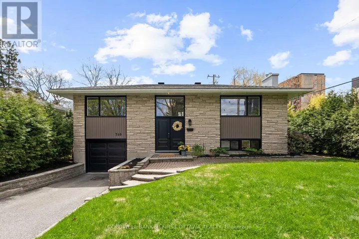 740 GARNER AVENUE, Ottawa, Ontario K1V6M7