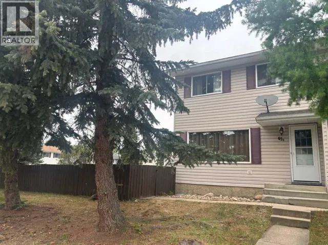 45A Kallbom Crescent, Whitecourt, Alberta T7S1E3