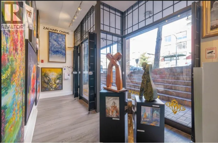 2235 GRANVILLE STREET, Vancouver, British Columbia V6H3G1