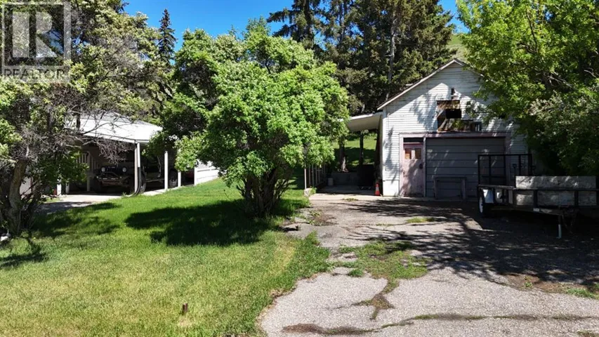 328 Third Street W, Cochrane, Alberta T4C1Z6
