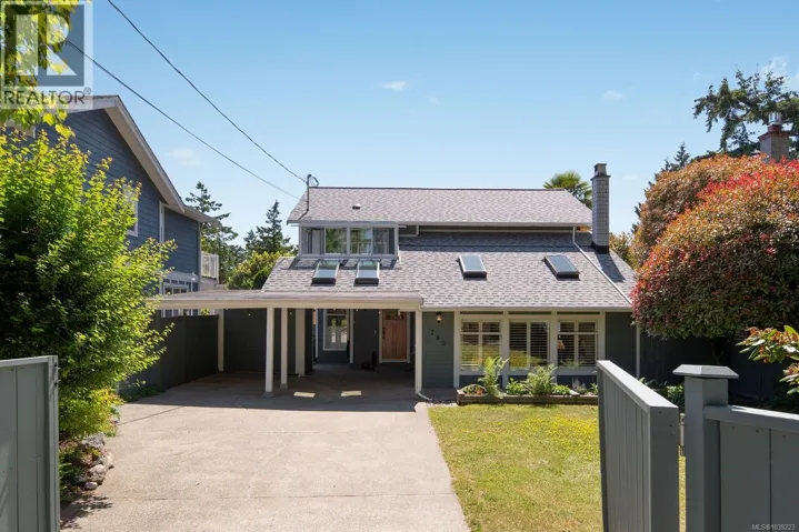 793 Stelly's Cross Rd, Central Saanich, British Columbia V8M1C6