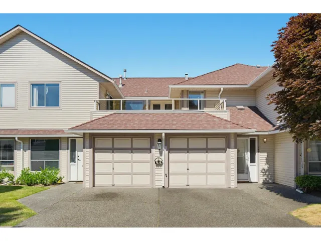 209 13725 72A AVENUE, Surrey, British Columbia V3W0S4