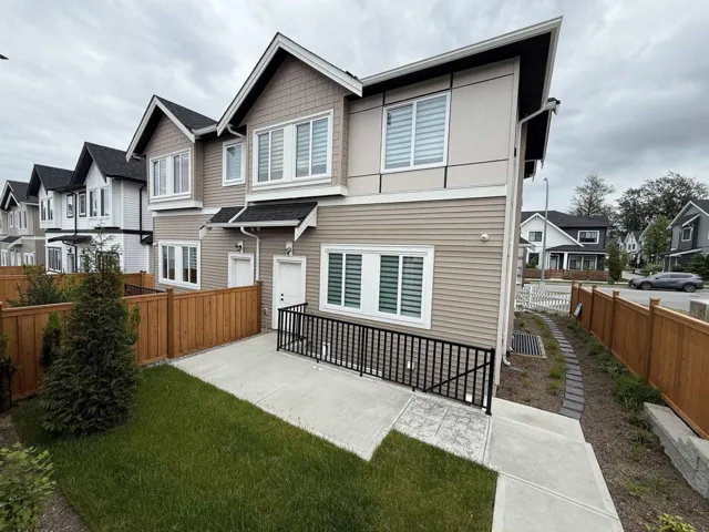 7679 197 STREET, Langley, British Columbia V2Y3T4