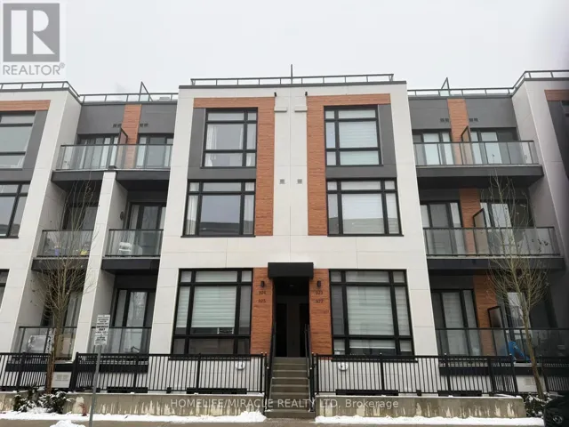 924 - 2 STECKLEY HOUSE LANE, Richmond Hill, Ontario L4S0N4