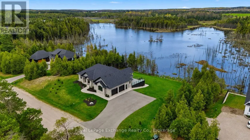 150 LOUISE CREEK CRESCENT, West Grey, Ontario N0G1S0