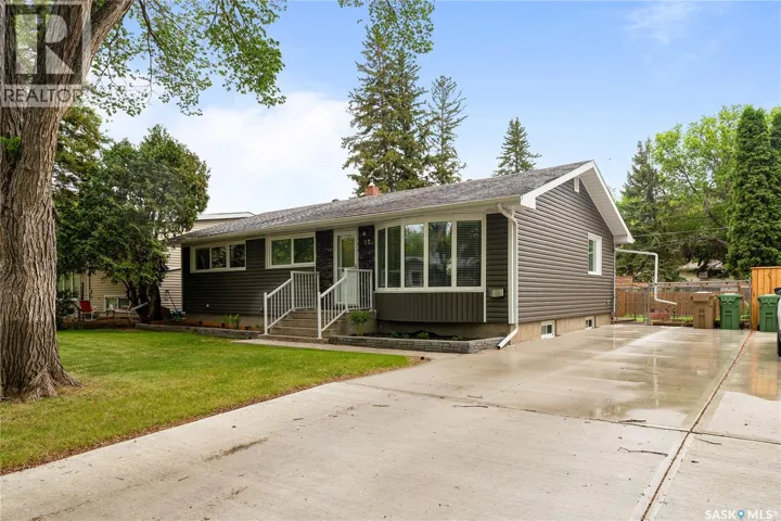 17 Anderson AVENUE, Regina, Saskatchewan S4S4R3