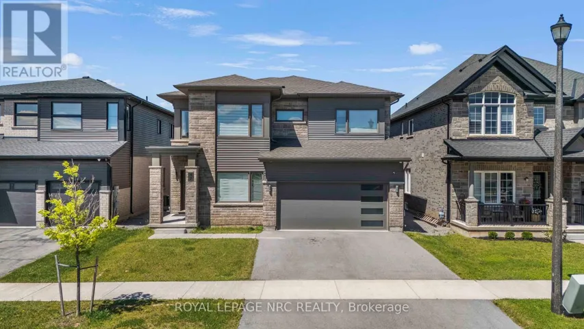 12 SWAN AVENUE, Pelham (Fonthill), Ontario L0S1E6