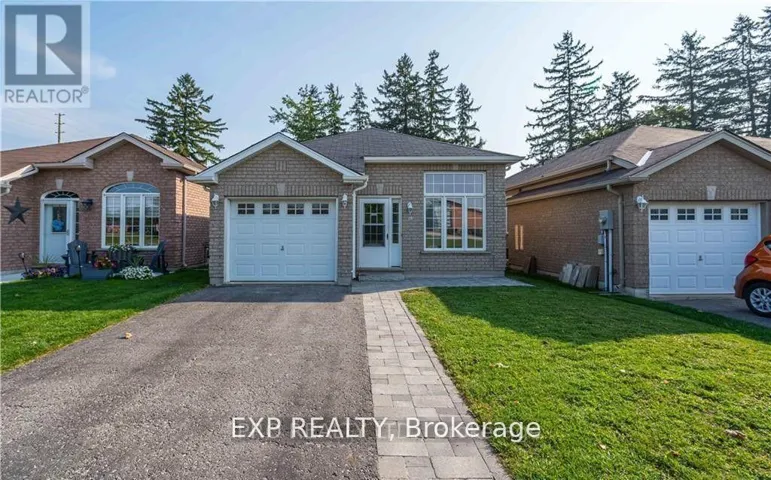 LOWER LEVEL - 19 LOON AVENUE, Barrie (Painswick South), Ontario L4N8W6