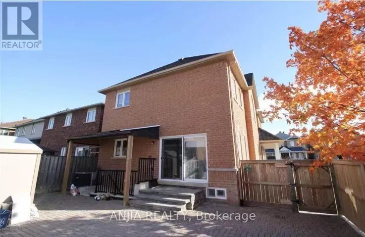 24 JENMAT DRIVE, Markham (Greensborough), Ontario L6E2A8