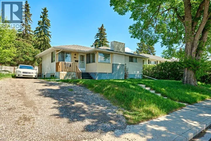 28 CORNELL Place NW, Calgary, Alberta T2K1J4