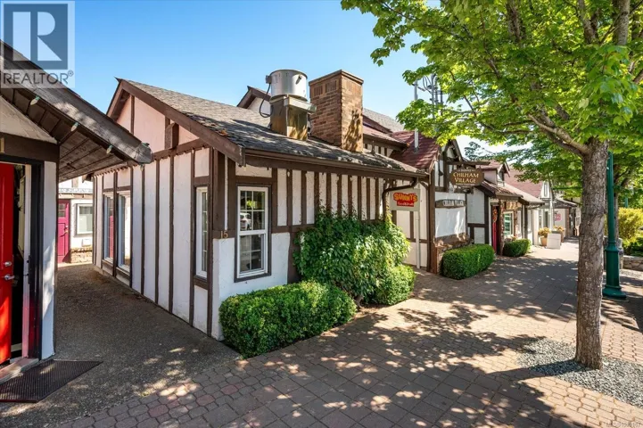 14&15 221 Second Ave W, Qualicum Beach, British Columbia V9K2S5