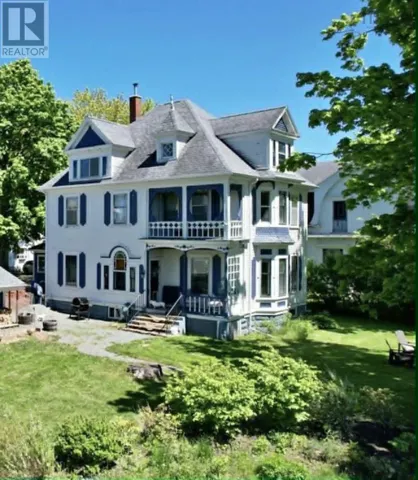 18 Stanley Street, Oxford, Nova Scotia B0M1P0