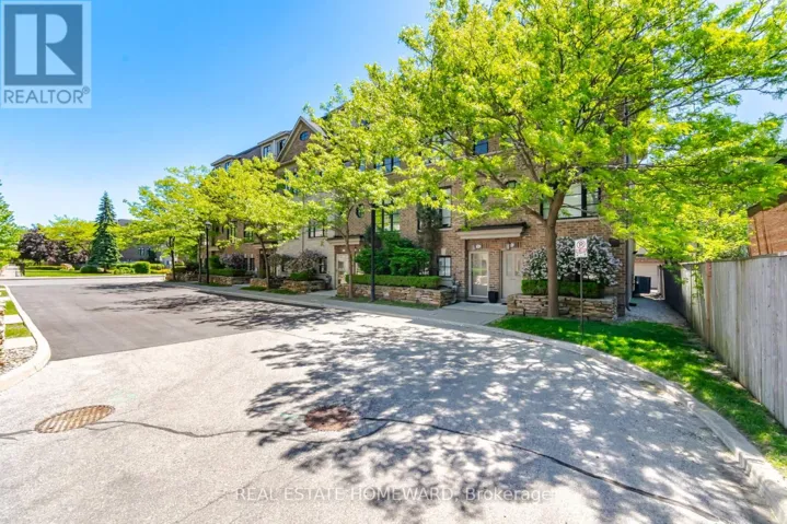 62 CORMIER HEIGHTS, Toronto (Mimico), Ontario M8Z0B5