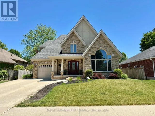 241 4TH STREET CRESCENT, Hanover, Ontario N4N3S9