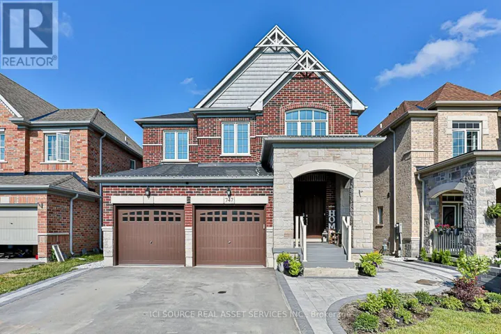 B - 747 LANGFORD BOULEVARD, Bradford West Gwillimbury (Bradford), Ontario L3Z4H8