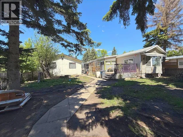 4724 45 Avenue, Alix, Alberta T0C0B0