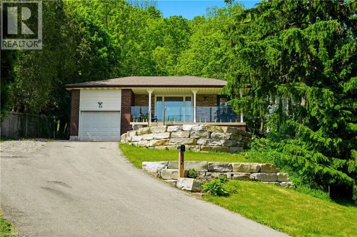 52 PARKSIDE Avenue, Dundas, Ontario L9H2S7