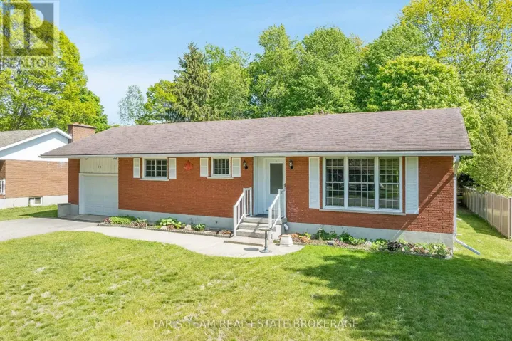 19 MAPLEGATE ROAD, Tiny (Wyevale), Ontario L0L2T0