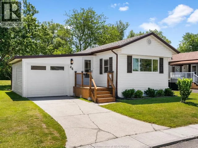 44 Miriam COURT, Essex, Ontario N8M1Z2