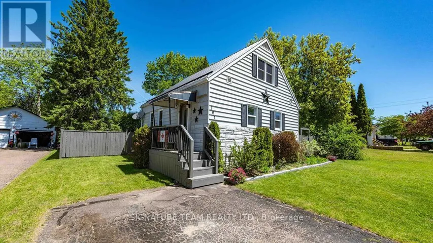 301 CHAMBERLAIN STREET, Pembroke, Ontario K8A2M6