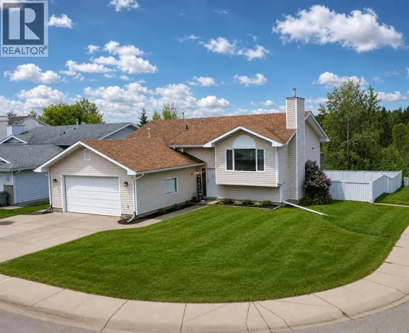 61 Blueberry Dive, Whitecourt, Alberta T7S1R4