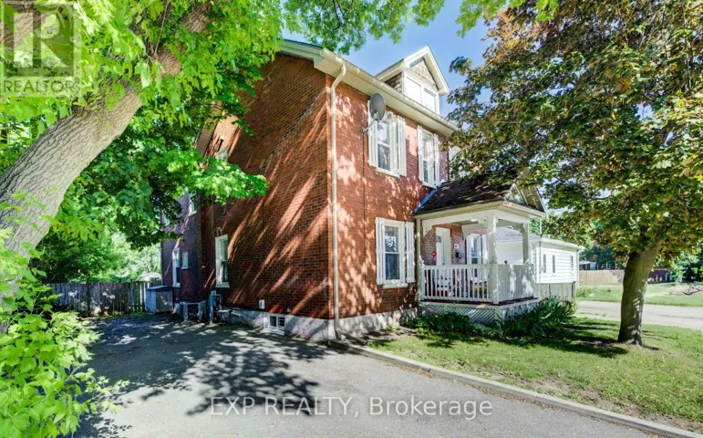 UPPER - 63 BROOK STREET, Cambridge, Ontario N1R4C4