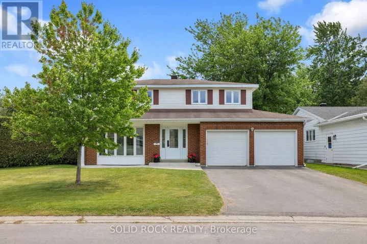 10 HIGHPARK CRESCENT, Ottawa, Ontario K1B3G8