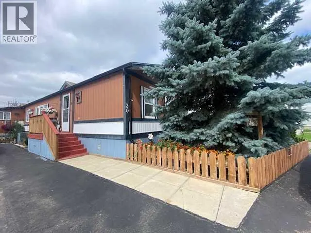 30 Lake Stafford Crescent E, Brooks, Alberta T1R0P5