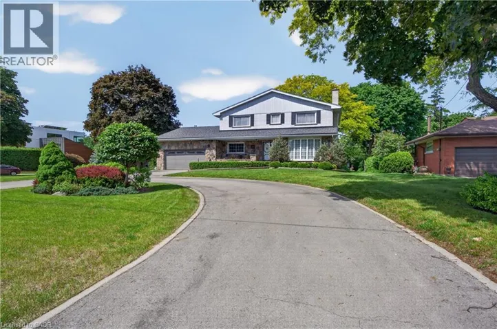 564 MOUNTAIN BROW Boulevard, Hamilton, Ontario L8T1A9