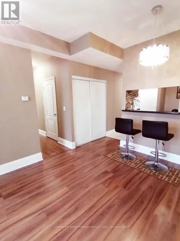 1313 - 4 ELSINORE PATH, Toronto (New Toronto), Ontario M8V4G7