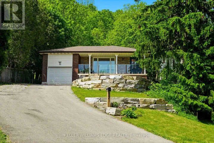 52 PARKSIDE AVENUE, Hamilton (Dundas), Ontario L9H2S7