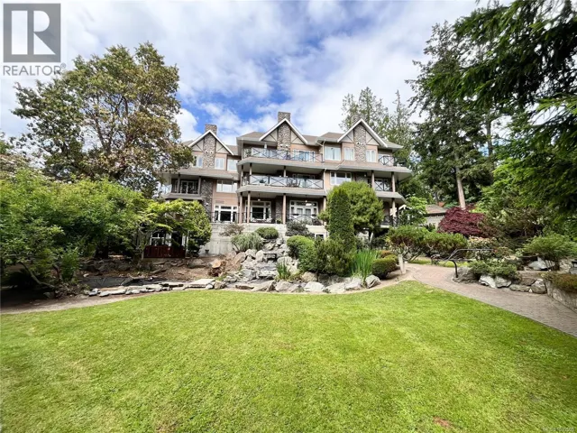 206 2326 Harbour Rd, Sidney, British Columbia V8L2P8