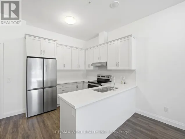 101 - 30 HAMILTON STREET S, Hamilton (Waterdown), Ontario L8B1V8