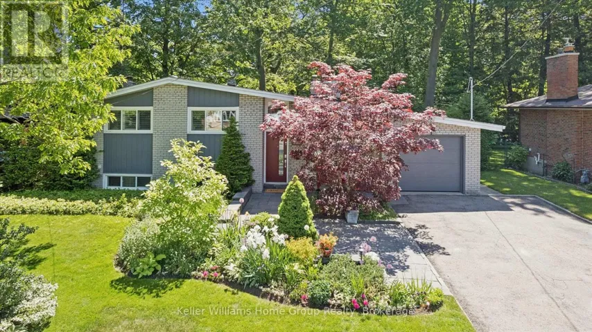 2166 CORSAIR ROAD, Mississauga (Cooksville), Ontario L5A2L8