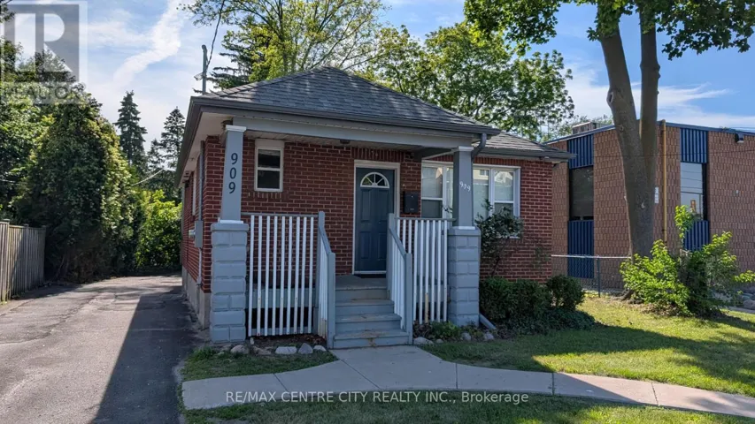 909 ADELAIDE STREET N, London East (East B), Ontario N5Y2M6