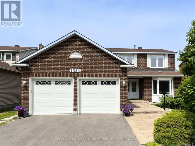 1354 MOUNTAINSIDE CRESCENT, Ottawa, Ontario K1E3G5