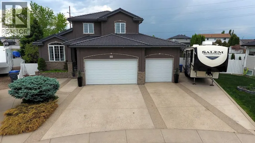 447 Spruce Way SE, Medicine Hat, Alberta T1B4L5