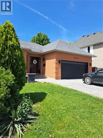 2240 LOWER HEADON Road, Burlington, Ontario L7M3Y7