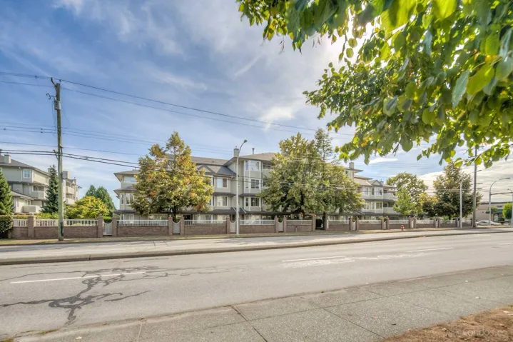 406 12160 80 AVENUE, Surrey, British Columbia V3W0V3