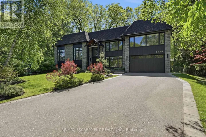 1489 ROGERSWOOD COURT, Mississauga (Lorne Park), Ontario L5J1R7