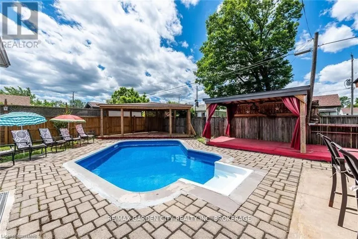UPPER - 834 DAVID STREET, Welland (Lincoln/Crowland), Ontario L3B2C3