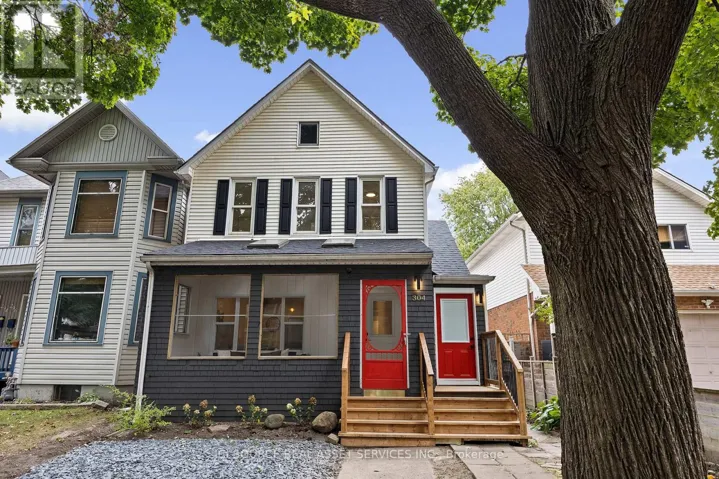 UNIT 1 - 304 LINCOLN ROAD, Windsor, Ontario N8Y2G4