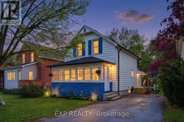 572 DOWNIE STREET, Stratford, Ontario N5A1Y4