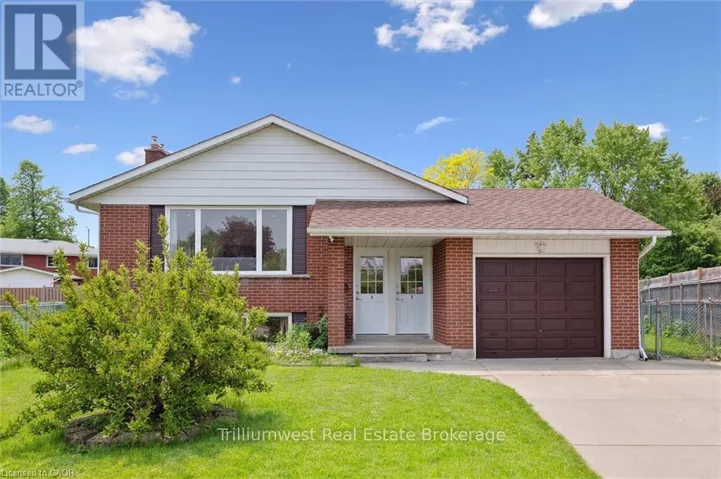 11 VAN HORNE PLACE, Kitchener, Ontario N2P1J8