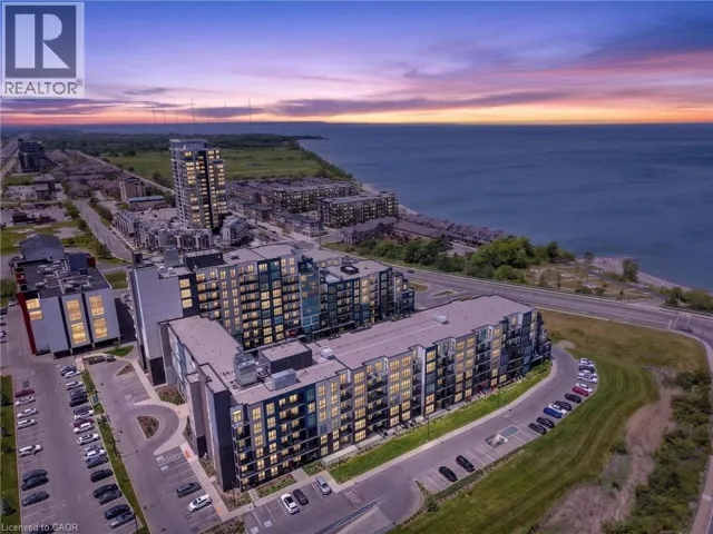 16 CONCORD Place Unit# 548, Grimsby, Ontario L3M0J1