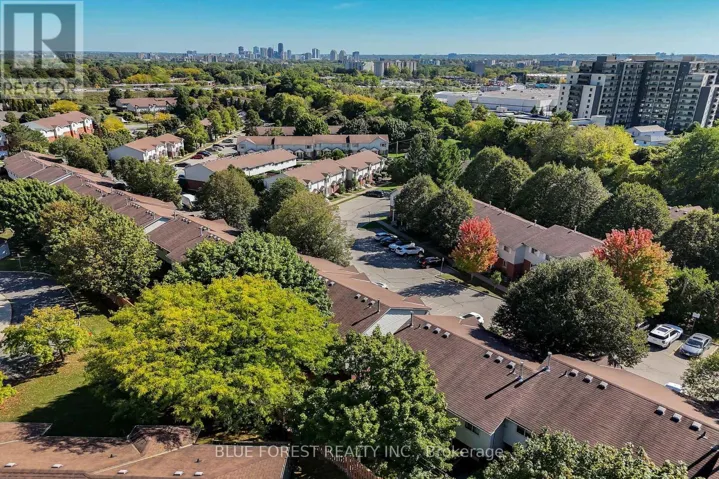 42 - 70 CHAPMAN COURT, London North (North I), Ontario N6G4Z4