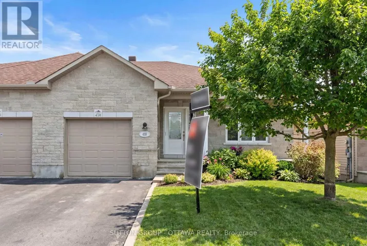 458 VAN DUSEN STREET, Mississippi Mills, Ontario K0A1A0