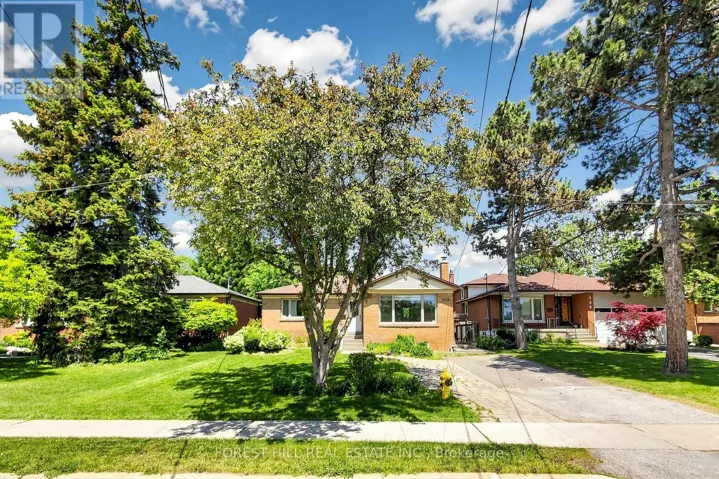 308 HENDON AVENUE, Toronto (Newtonbrook West), Ontario M2M1B2